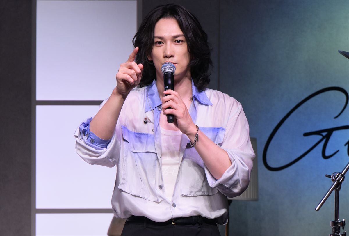 町田啓太、体型の変化を告白「13～4キロ違うかな」　『グラスハート』イベントにサプライズ登場
