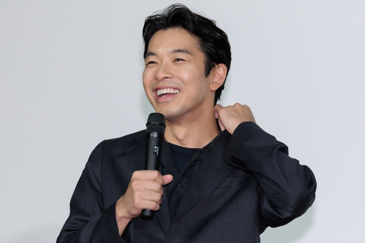 仲野太賀、NHKスペシャル終戦80年ドラマ『シミュレーション～昭和16年夏の敗戦～』会見に登場
