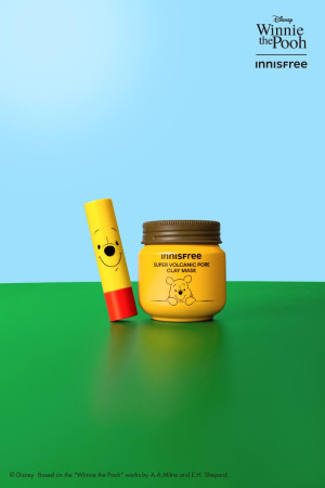 『くまのプーさん』×「イニスフリー」がコラボ！　ハンドミラー付き限定セットなど登場へ