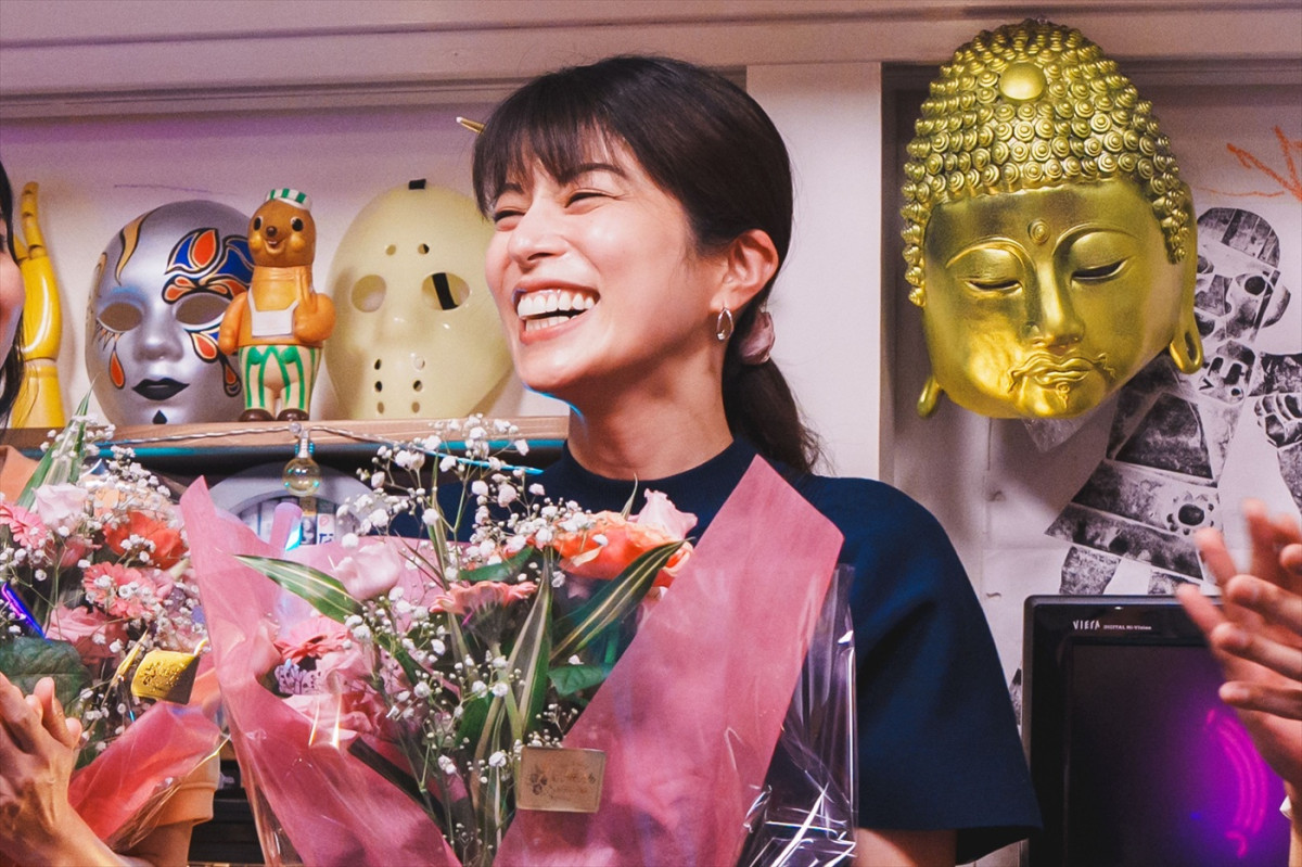 『こんばんは、朝山家です。』クランクアップに中村アンが涙！　小澤征悦、Aぇ! group・小島健らキャストコメント到着
