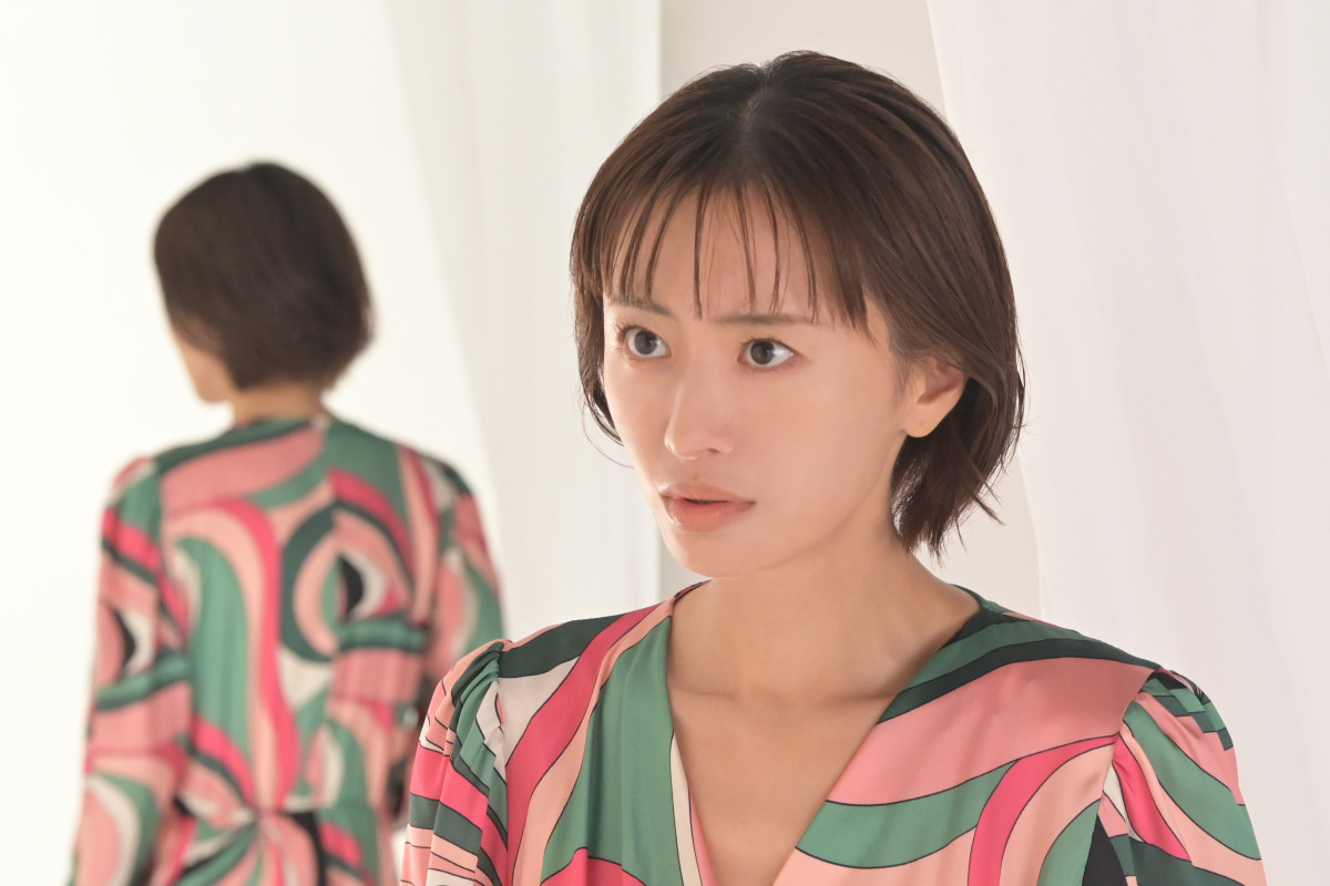 金曜ナイトドラマ『奪い愛、真夏』第4話より