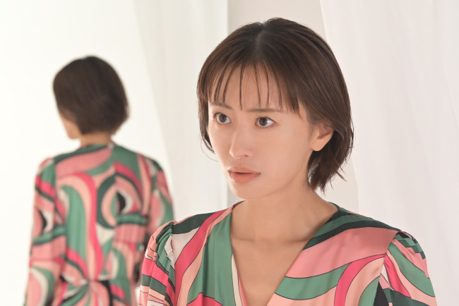 金曜ナイトドラマ『奪い愛、真夏』第4話より