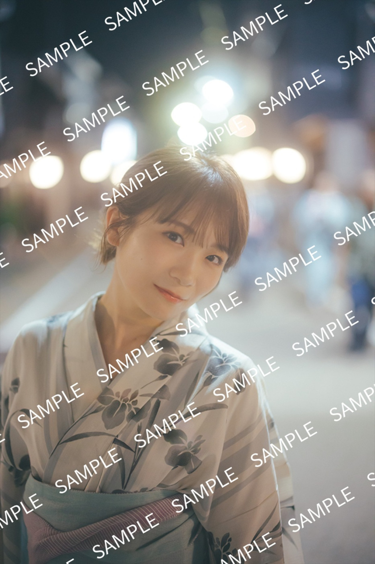 秋元真夏のまなざしにドキッ！　フォトブック『淡淡』封入特典絵柄3点解禁