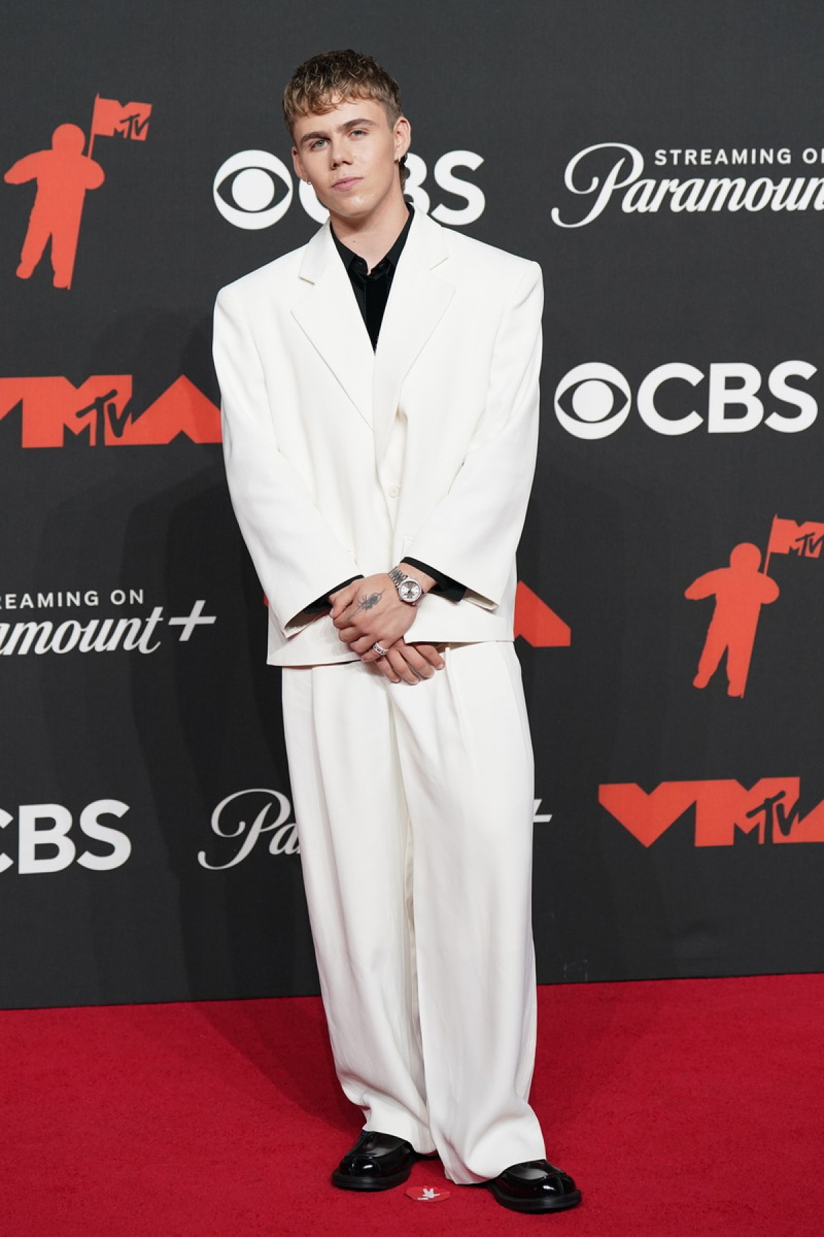【フォト特集】MTV VMAs 2025開催　レッドカーペットを彩ったアーティストたちの華やかな衣装をチェック！