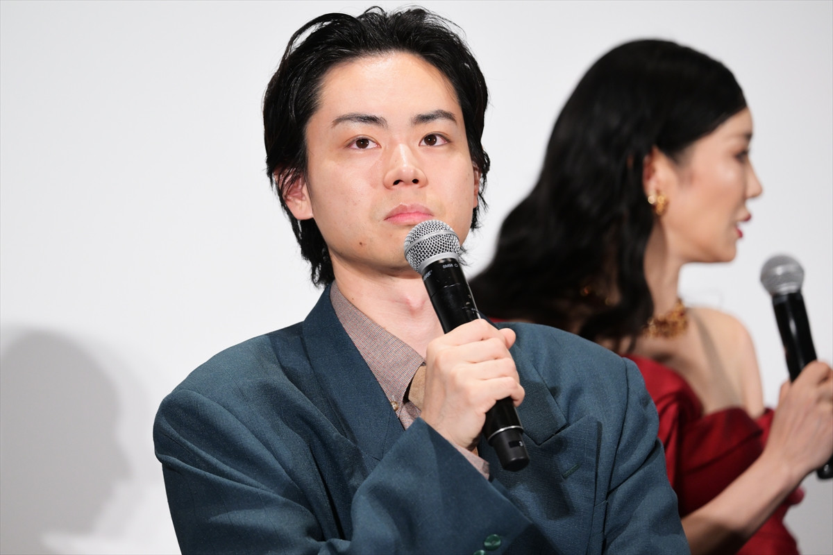 菅田将暉、三谷幸喜の脚本の魅力を語る　幾田りらの差し入れエピソードも明かす