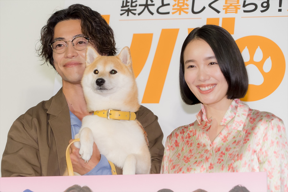 大東駿介＆飯豊まりえ、犬とのドラマ撮影で感じたこと「芝居を教えてもらいました」