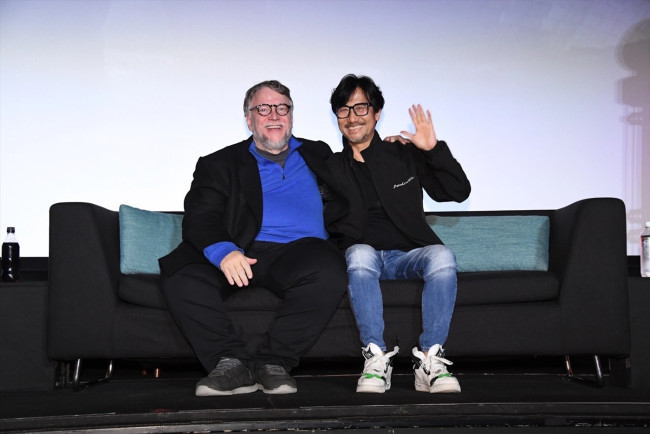 Netflix映画『フランケンシュタイン』ジャパンプレミア上映会より（左から）ギレルモ・デル・トロ監督、小島秀夫