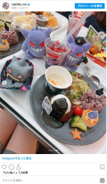 桃月なしこ、”推し”とのUSJハロウィンを満喫　※「桃月なし子」インスタグラム