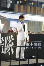 映画『沈黙の艦隊 北極海大海戦』大阪プレミアイベントで道頓堀川に登場した出演者たち