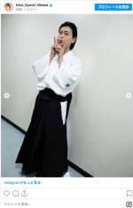厳かな和装姿で新年のあいさつ　※「氷川きよし」インスタグラム