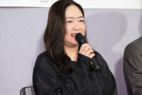 池脇千鶴、2025年度後期 連続テレビ小説『ばけばけ』試写会に登場