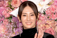 北川景子、映画『ナイトフラワー』完成披露試写会に登場