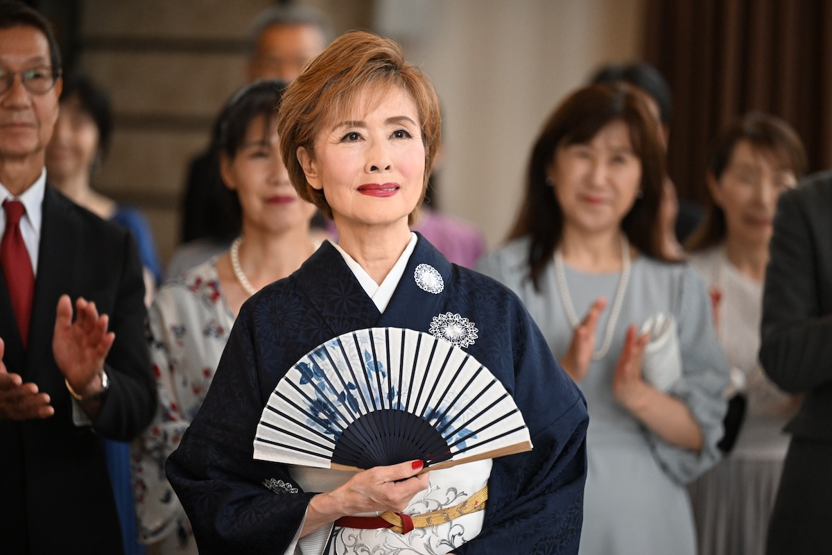 草なぎ剛、遺品整理人役で故人の“最期の声”と向き合う　ヒューマンドラマ『終幕のロンド』今夜スタート
