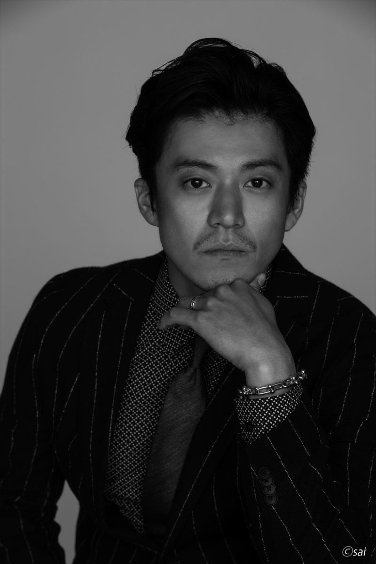 三谷幸喜による新作舞台で小栗旬が主演！　『いのこりぐみ』来年1月上演、舞台初挑戦の菊地凛子も出演へ