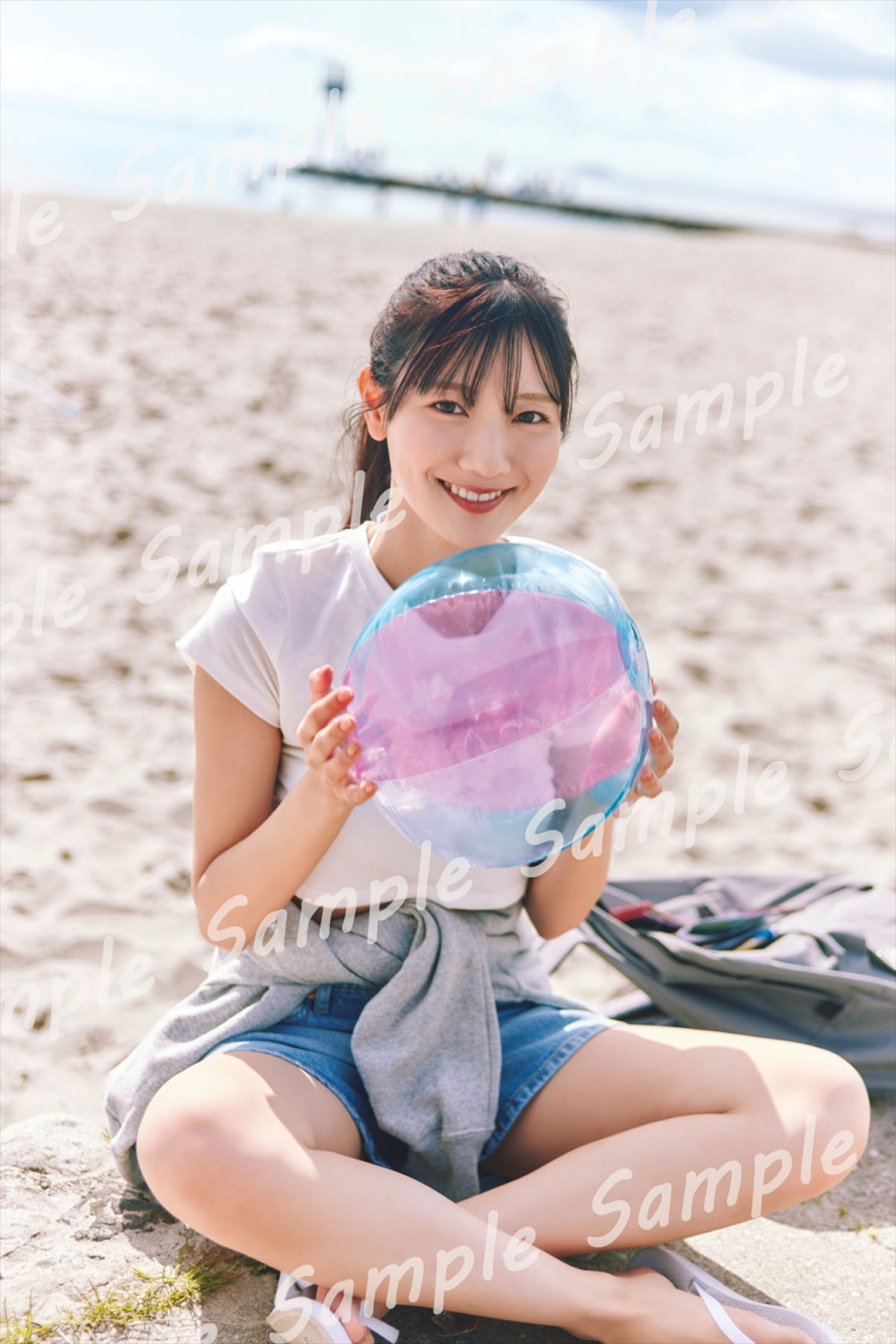 日向坂46・河田陽菜2nd写真集『テイクオフ』、紙面未掲載の書店別ポスター4種＆ポストカード特典14種絵柄解禁！