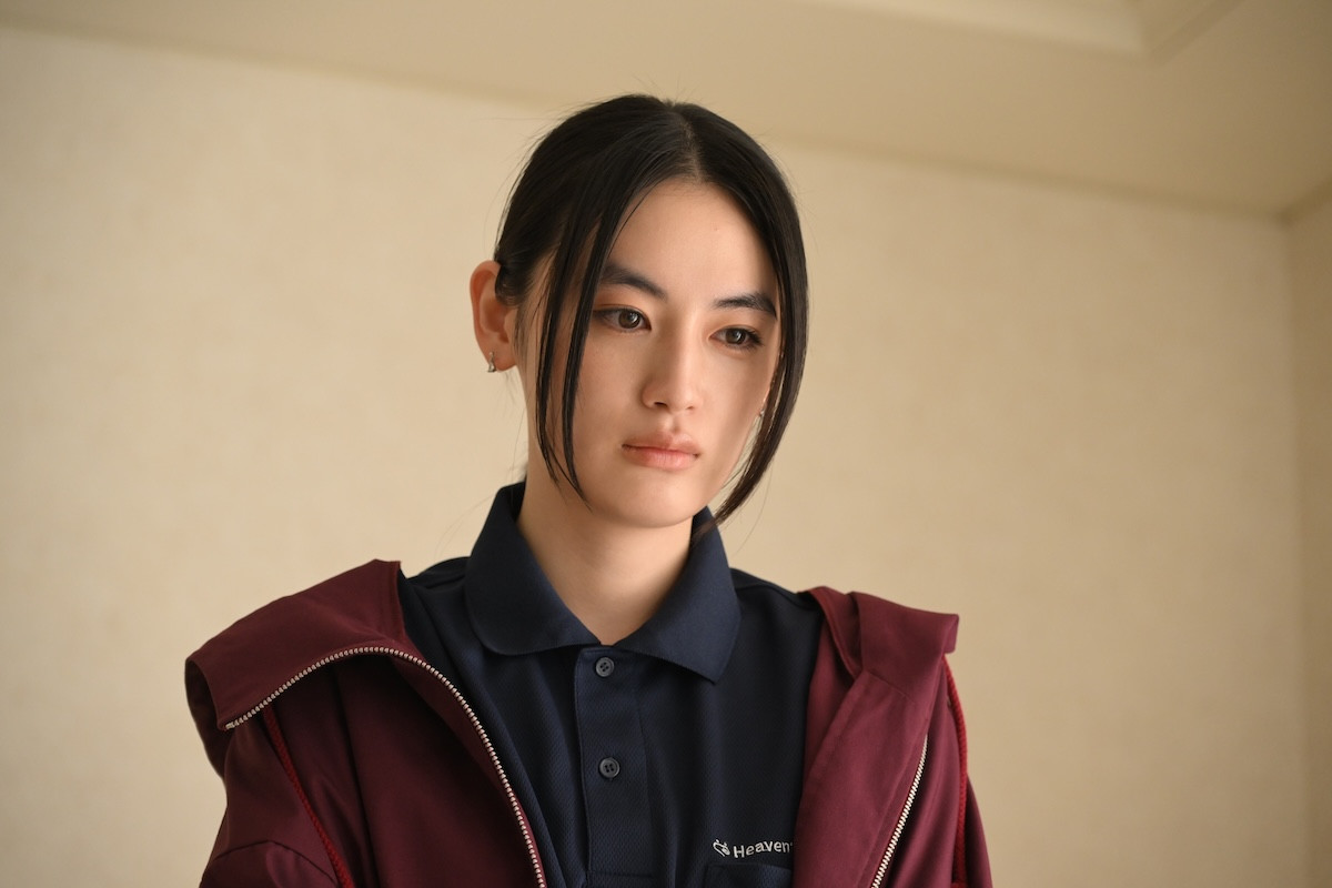 『終幕のロンド』第2話 “鳥飼”草なぎ剛、“真琴”中村ゆりと画集にまつわる過去を知る