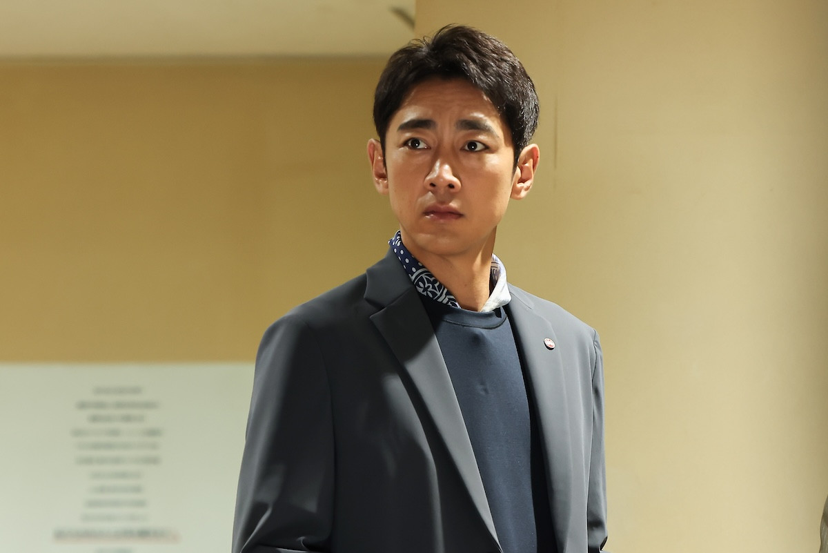 『ザ・ロイヤルファミリー』第2話 “栗須”妻夫木聡、優秀な調教師“広中”安藤政信と対面