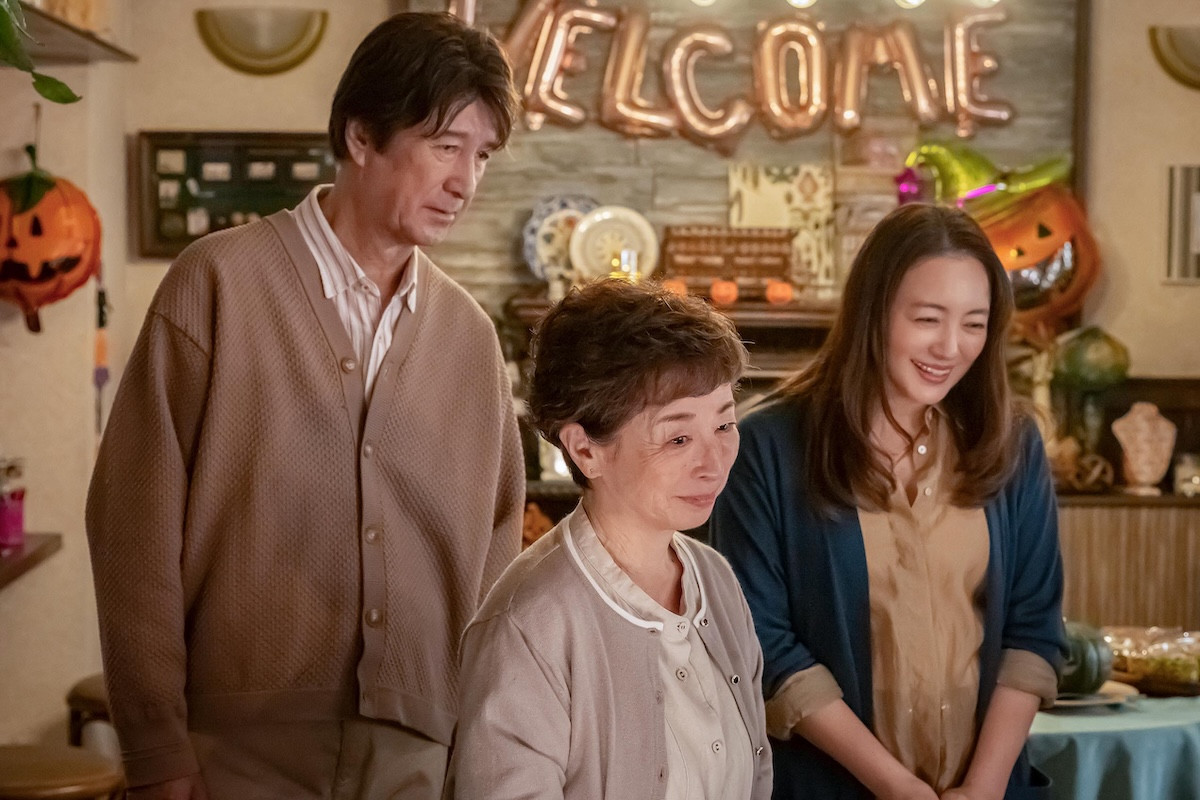 『小さい頃は、神様がいて』第4話 “あん”仲間由紀恵、離婚を認めた後の“渉”北村有起哉の態度にいら立つ