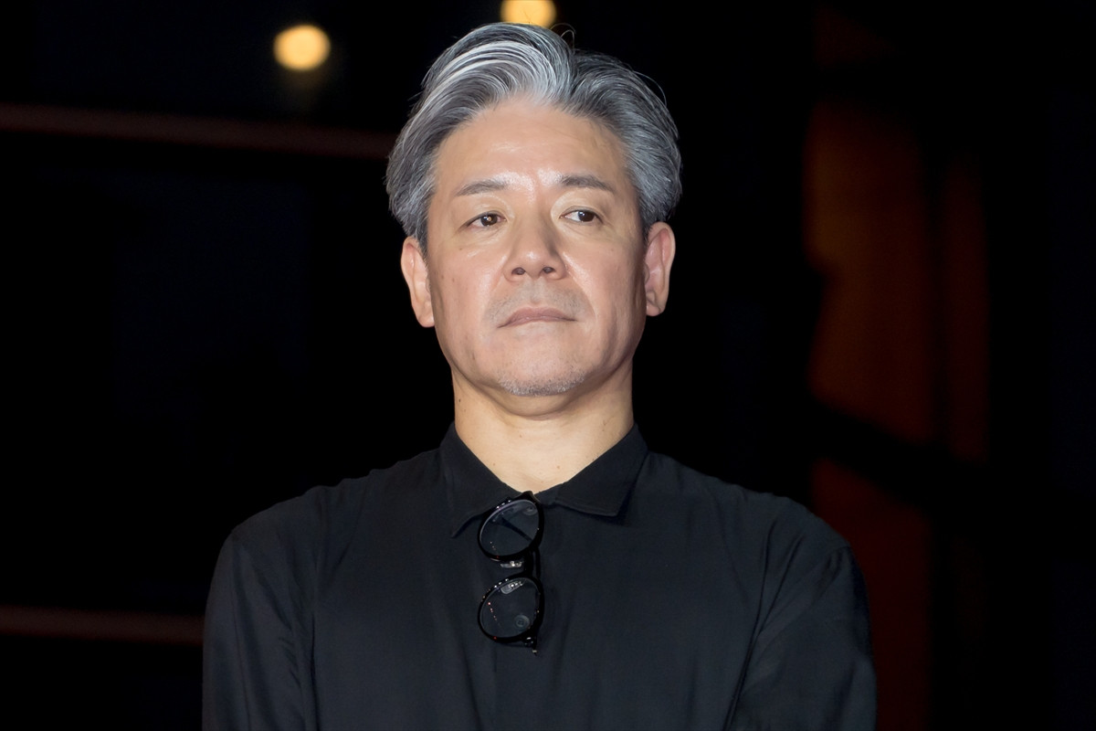 渡部篤郎、舞台挨拶で涙　佐藤二朗「いきなり泣き出すからびっくりしちゃった」