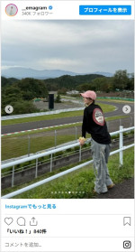バイクが似合う伊藤愛真の最新ショット　※「伊藤愛真」インスタグラム
