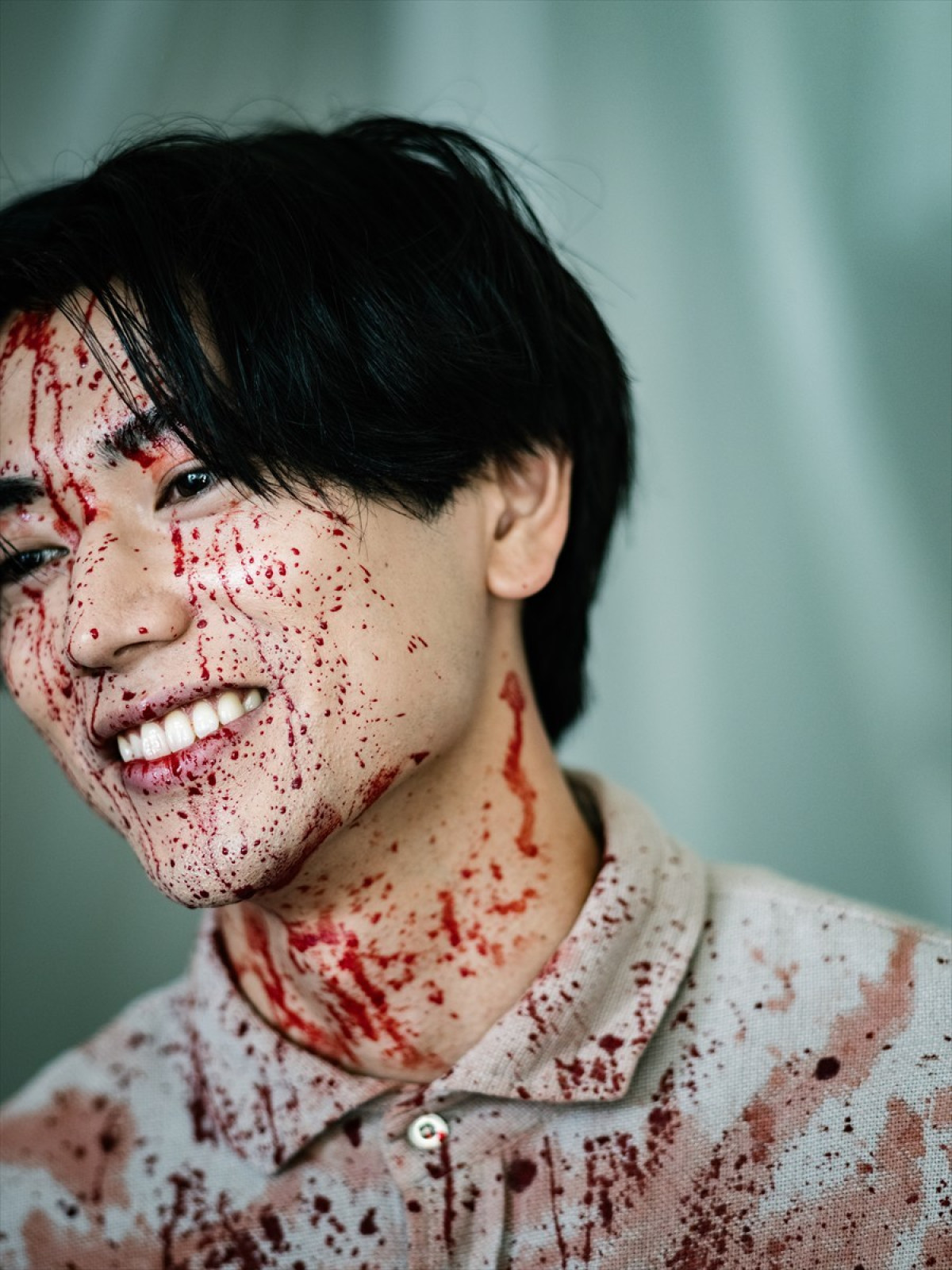 衝撃の“人間椅子”の全貌が明らかに　『インコンプリート・チェアーズ』海外版ビジュアル＆新写真公開