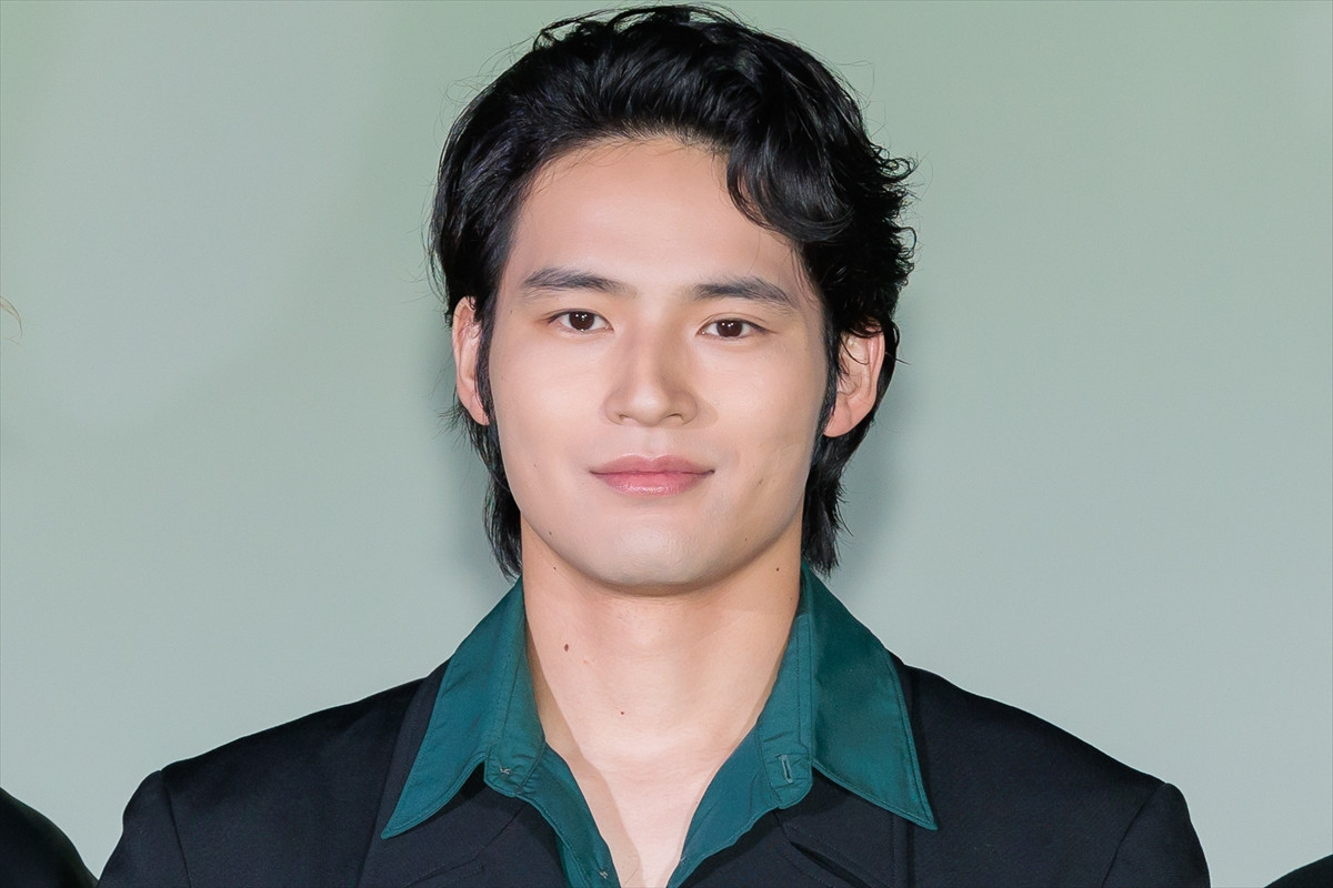 水上恒司、同世代共演者と現場の過ごし方に違い「若者の1人として良くないと思う」