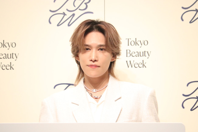 千賀健永、美容に目覚めたきっかけは母親　自身の“ビューティープロフィール”も公開