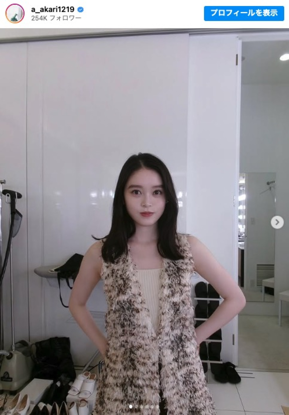 高石あかりが披露した雑誌「美的」のオフショット　※「高石あかり」インスタグラム