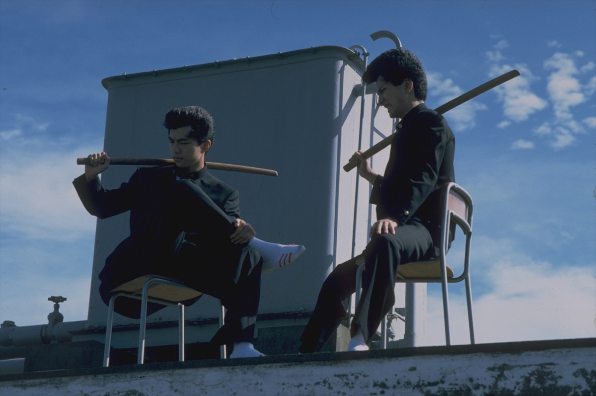 『ビー・バップ・ハイスクール』40周年、ソフビ付き4Kブルーレイ登場！　仲村トオルが撮影当時の秘話を語るコメント動画も公開