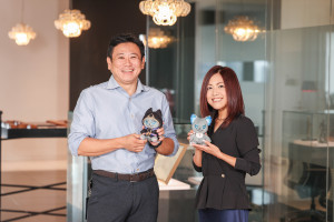 （左から）成田岳（ウォルト・ディズニー・ジャパン エグゼクティブ・ディレクター、ローカル・コンテンツ担当）、ガド菜々（ウォルト・ディズニー・ジャパン ディレクター、ゲームス）