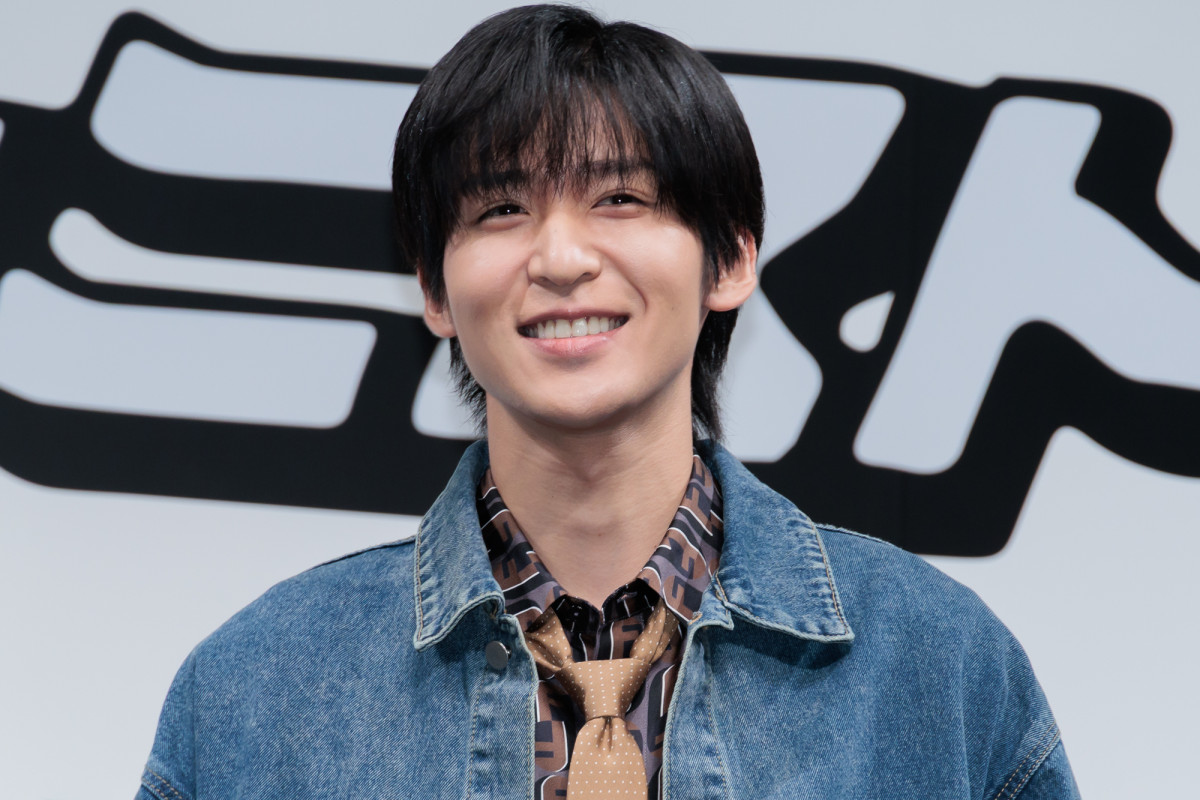 目黒蓮、「第42回ベストジーニスト2025 」授賞式に登場