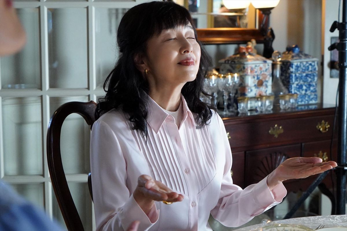 かたせ梨乃、『相棒』初出演！　杉下右京に新たな恋!?　“死を呼ぶ三角関係”ぼっ発