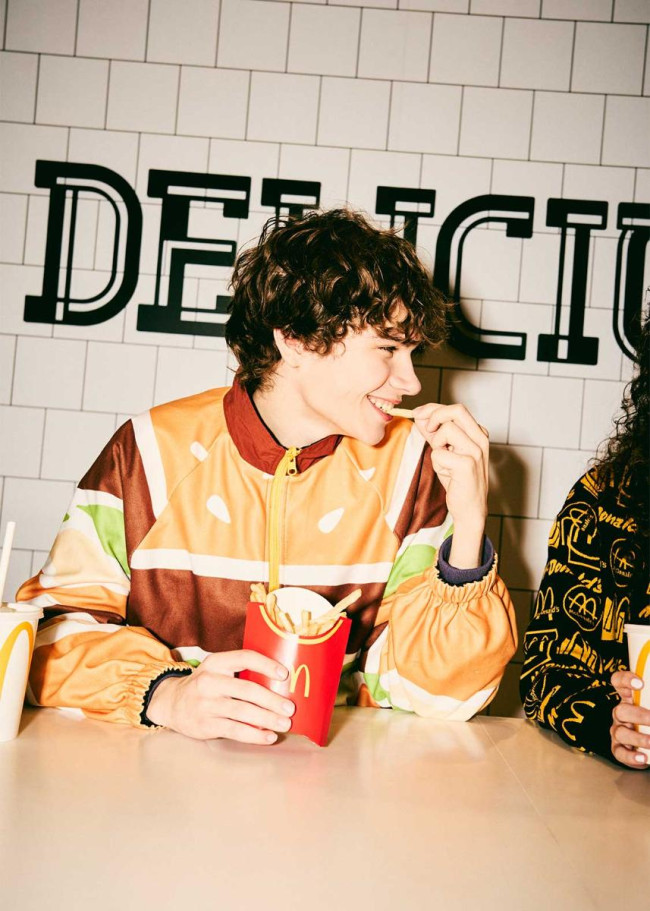 写真）「マクドナルド」×「グラニフ」新作コラボが超かわいい！ 遊び心