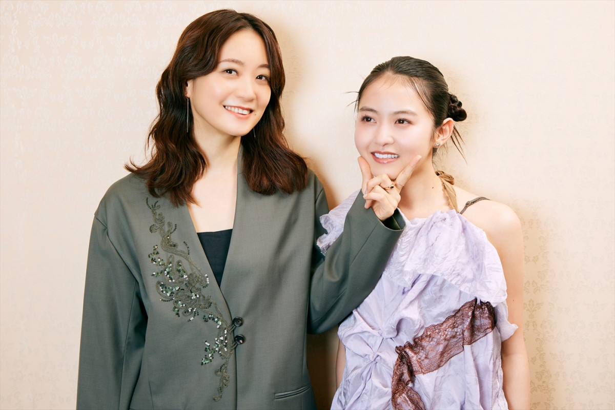 伊藤万理華＆深川麻衣が映画初共演！　お互いの存在は「家族」「ありのままでいられる」