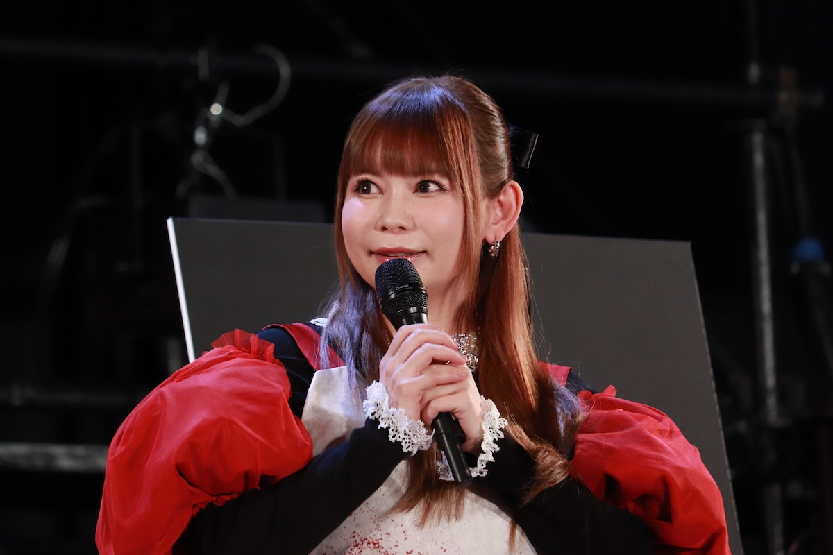 中川翔子、“血しぶきドレス”で出産後初の公の場　ホラー映画と乗り切る“子育て術”明かす＜東京コミコン2025＞