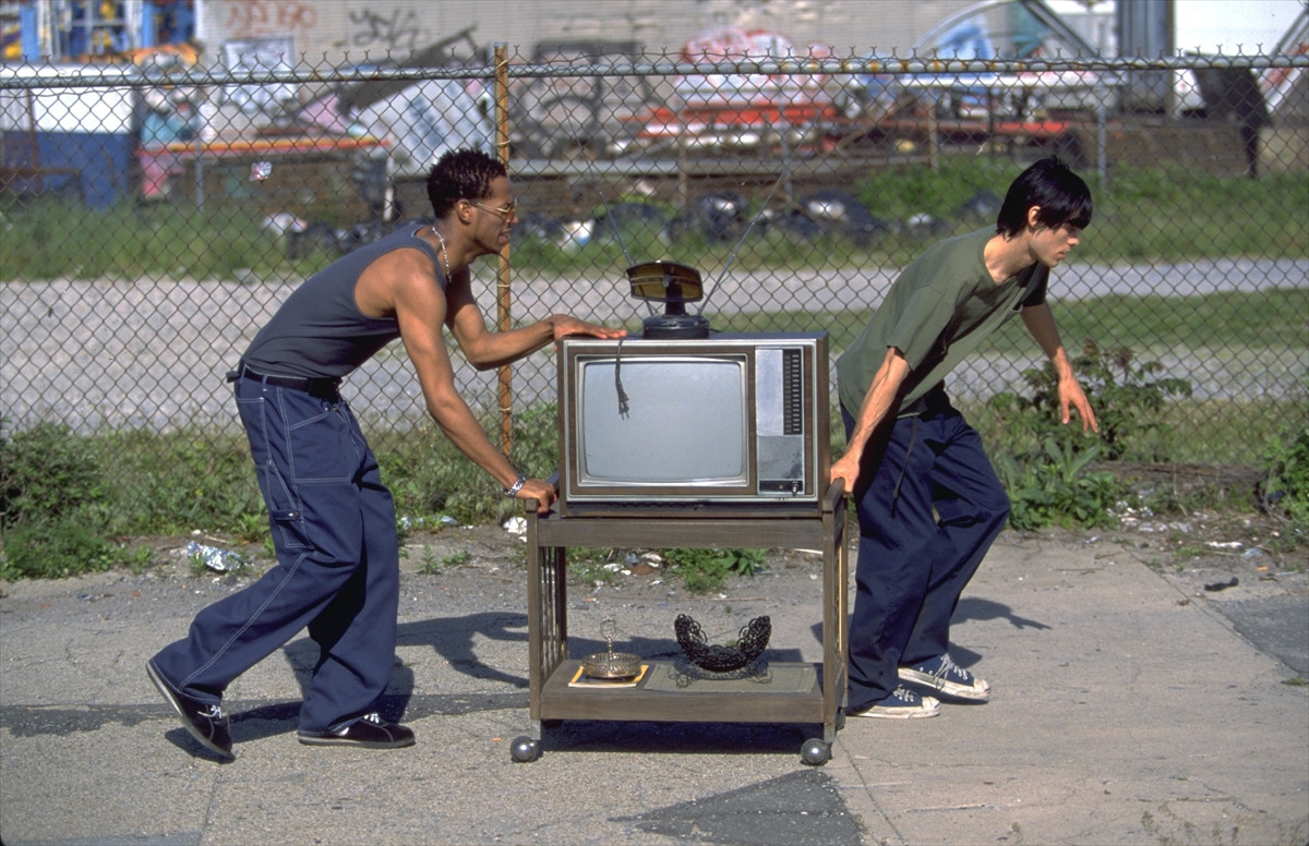 “落ち込む映画”1位『レクイエム・フォー・ドリーム 』が4Kで復活　妄想にすがる人々を写すシーン写真10点解禁