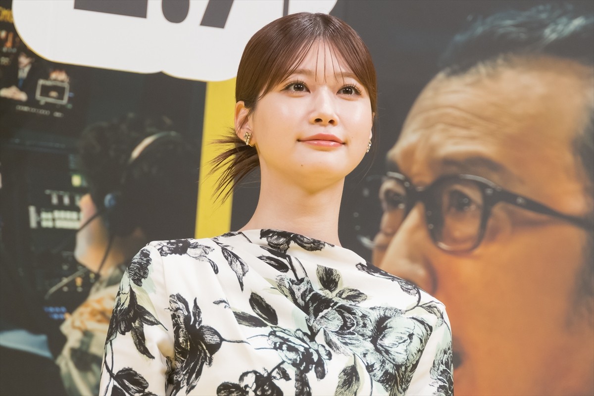 阿部寛、初のキャスター役でセリフ量は“過去最高”　生見愛瑠「信じられないぐらいのセリフ量を一発でこなされていた」