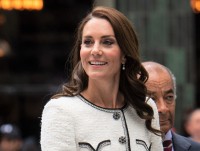 キャサリン妃、がん寛解公表前に家族でスキーに行っていた