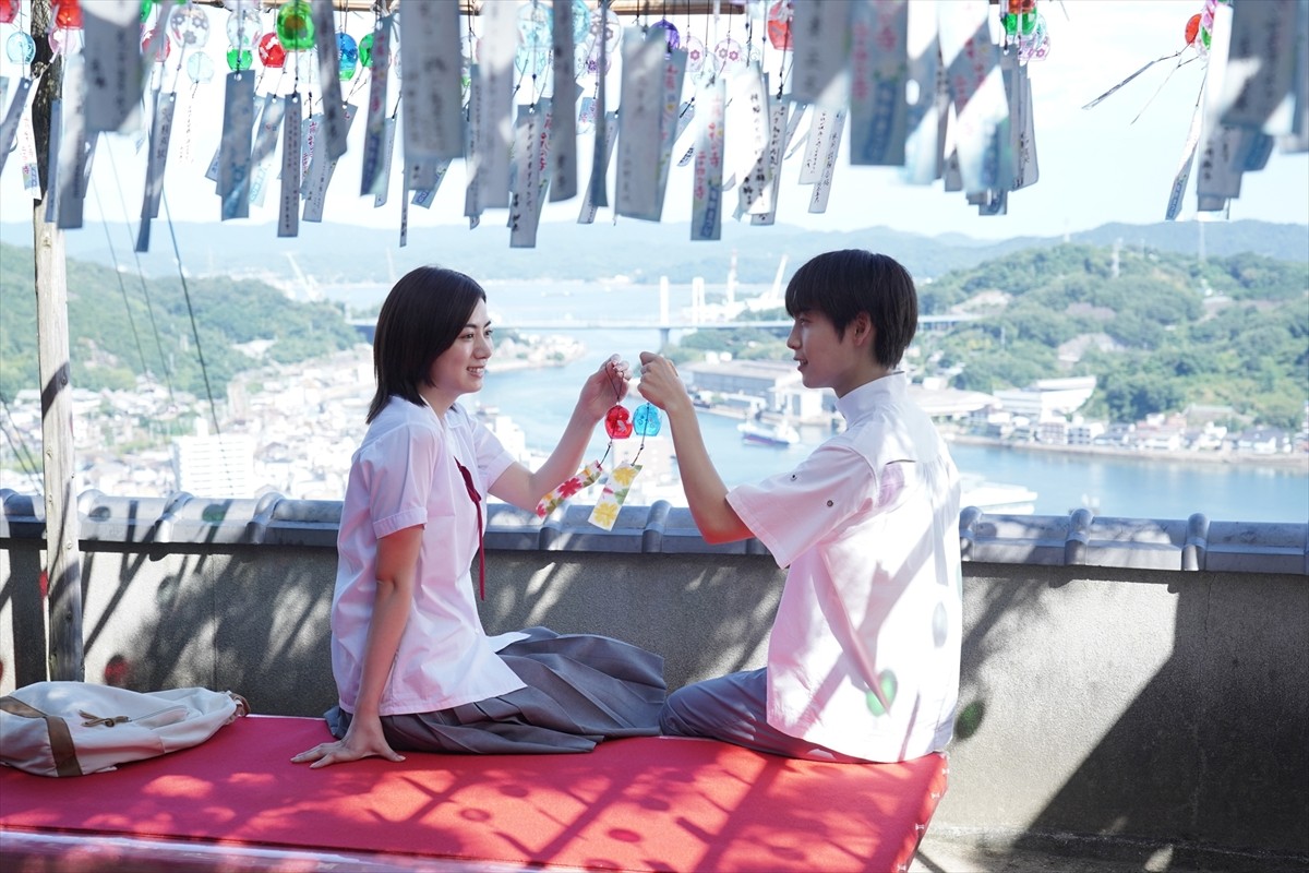 未来人の彼と「私だけの物語」がはじまる予感　池田エライザ×阿達慶『リライト』ティザービジュアル解禁