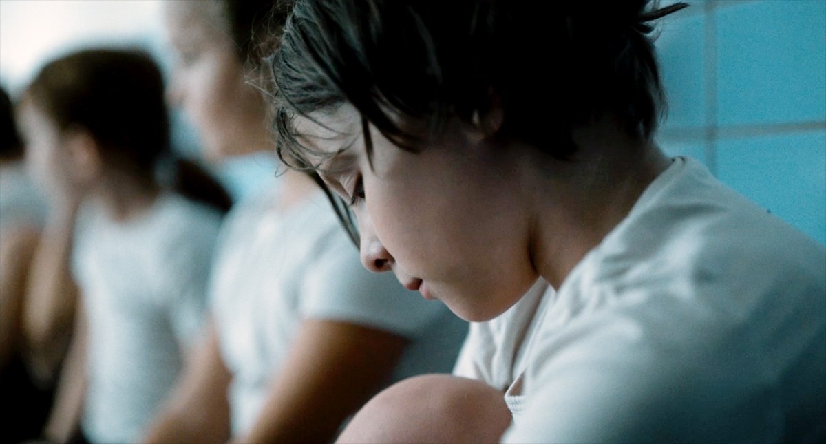 7歳少女の悪夢のような学校生活を疑似体験『Playground／校庭』本予告＆ビジュアル解禁　著名人コメントも到着「すごいものを観た」