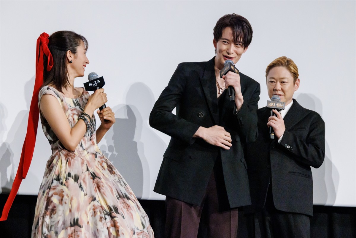 人気女優がまさかのイベント途中退席！　取材中に発生したハプニングイッキ見