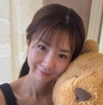 水着姿が話題・47歳美女タレント、若すぎる近影に衝撃「マジで可愛い」　13歳年下男性と結婚　一児の母