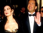 デミ・ムーア、元夫ブルース・ウィリスさんは一生家族