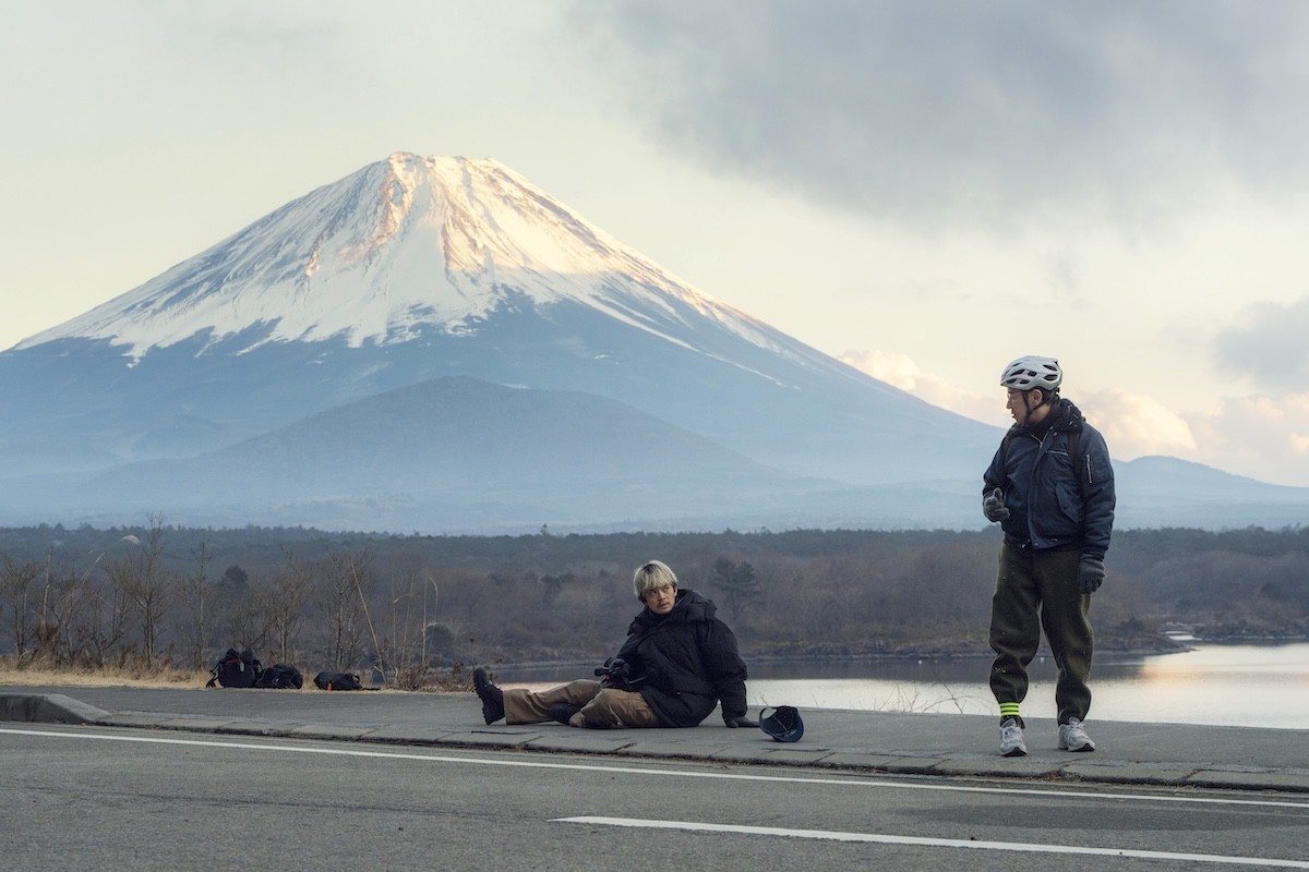 『ホットスポット』長期滞在客“村上”小日向文世、衝撃告白にネットあ然「まさか!!」「斜め上すぎて爆笑」(ネタバレあり)