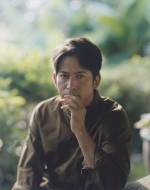 映画『SUKIYAKI 上を向いて歩こう』主演の岡田准一