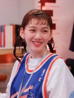 ドラマ『ソロ活女子のススメ5』に出演する佐々木春香