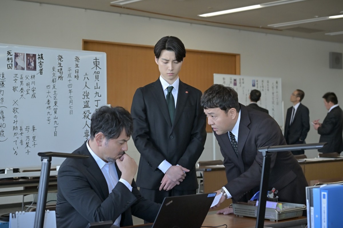『クジャクのダンス、誰が見た？』第8話　“心麦”広瀬すず、刑事“赤沢”藤本隆宏に事件の見直しを求める