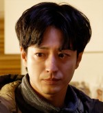 ドラマ『夫よ、死んでくれないか』に出演する竹財輝之助