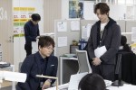 ドラマ『日本一の最低男 ※私の家族はニセモノだった』に出演する（左から）香取慎吾、ヘイテツ
