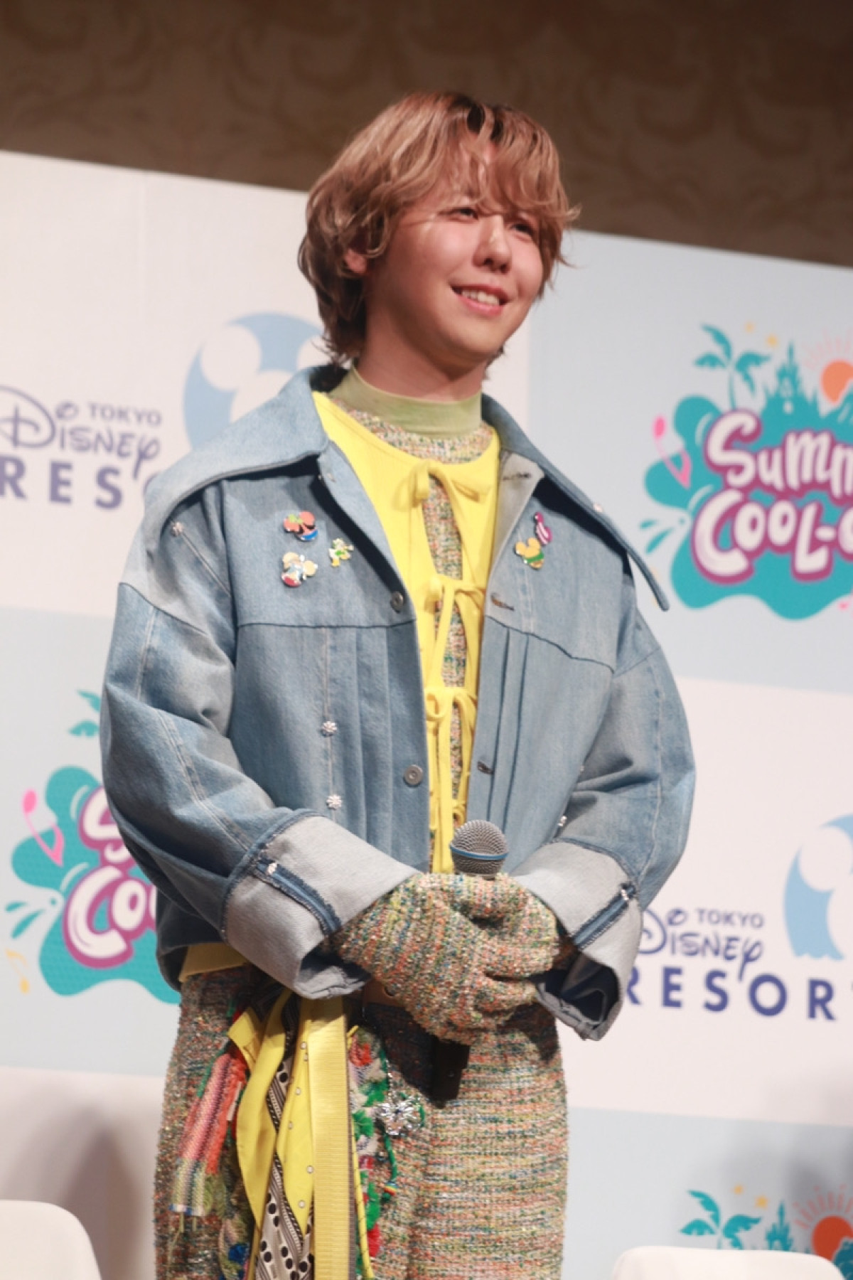 東京ディズニーリゾート夏のスペシャルイベントとMrs. GREEN APPLEコラボレーション決定に関する記者会見の様子